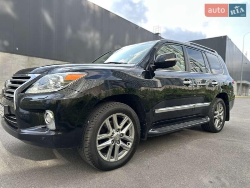 Lexus LX 2012