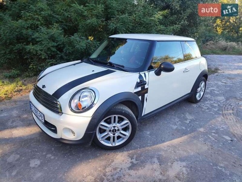 MINI Cooper 2011