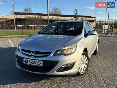 Opel Astra 2012