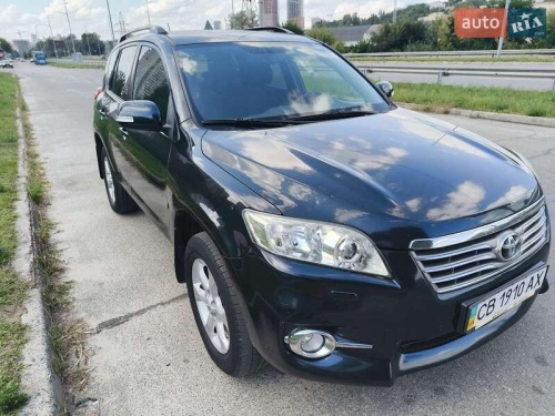 Toyota RAV4 2011