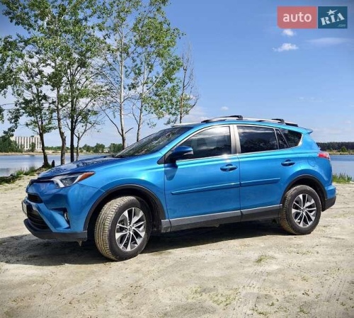 Toyota RAV4 2017