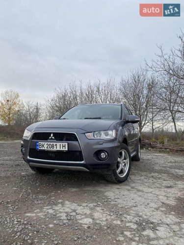 Mitsubishi Outlander 2010