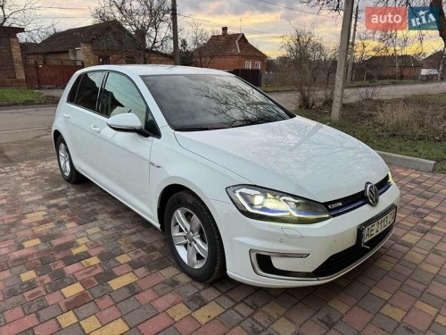 Volkswagen e-Golf 2017