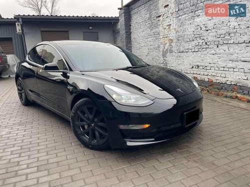 Tesla Model 3 2020