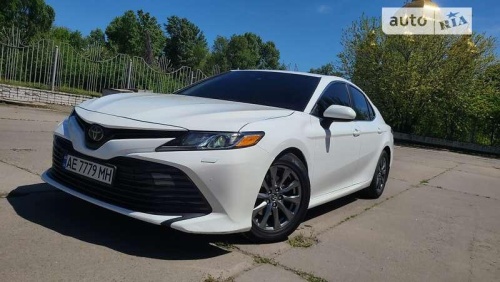 Toyota Camry 2017