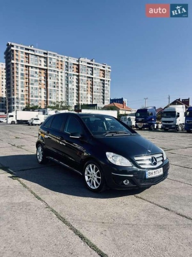 Mercedes-Benz B-Class 2010