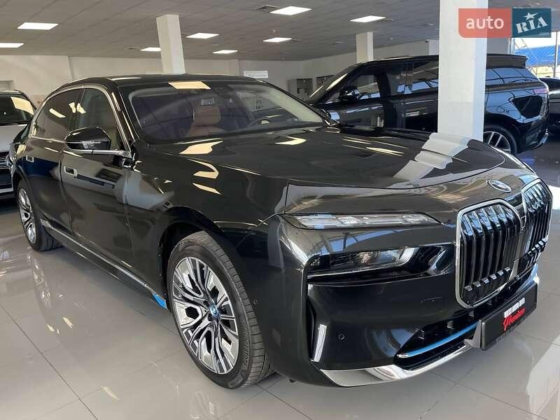 BMW i7 2023
