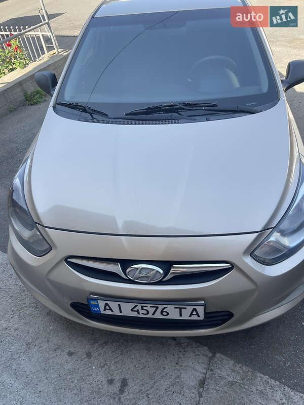 Hyundai Accent 2014