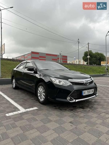 Toyota Camry 2017