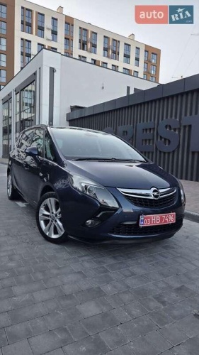 Opel Zafira 2012