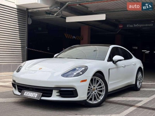 Porsche Panamera 2019