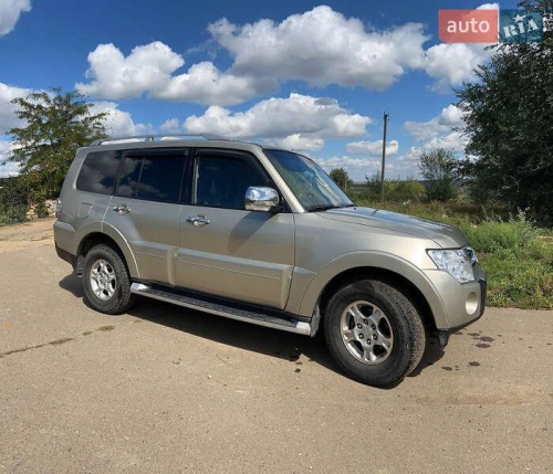 Mitsubishi Pajero 2007