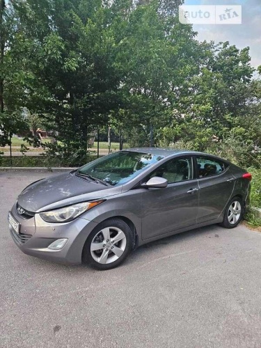 Hyundai Elantra 2013