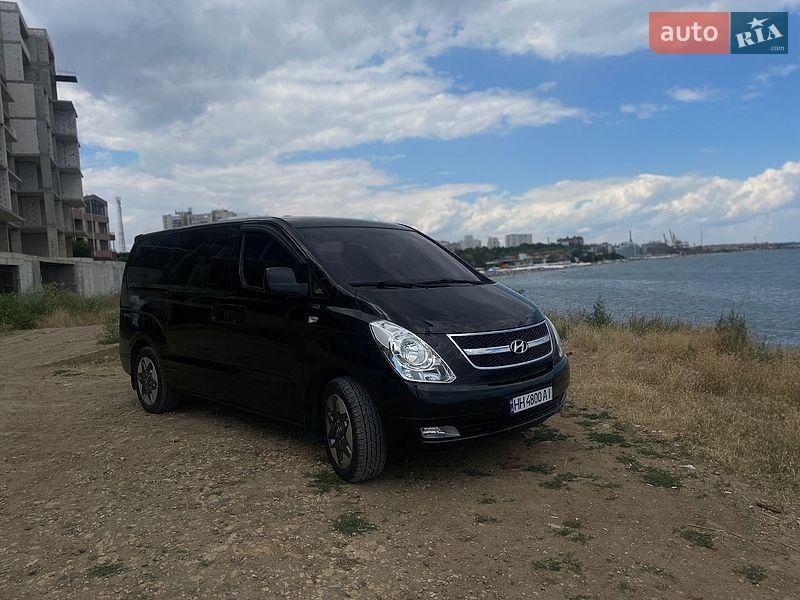 Hyundai Grand Starex 2013