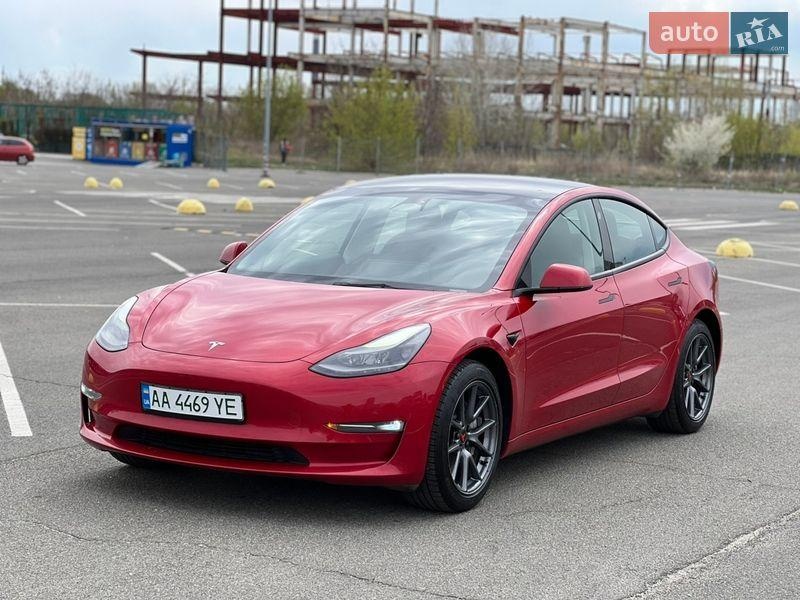 Tesla Model 3 2022