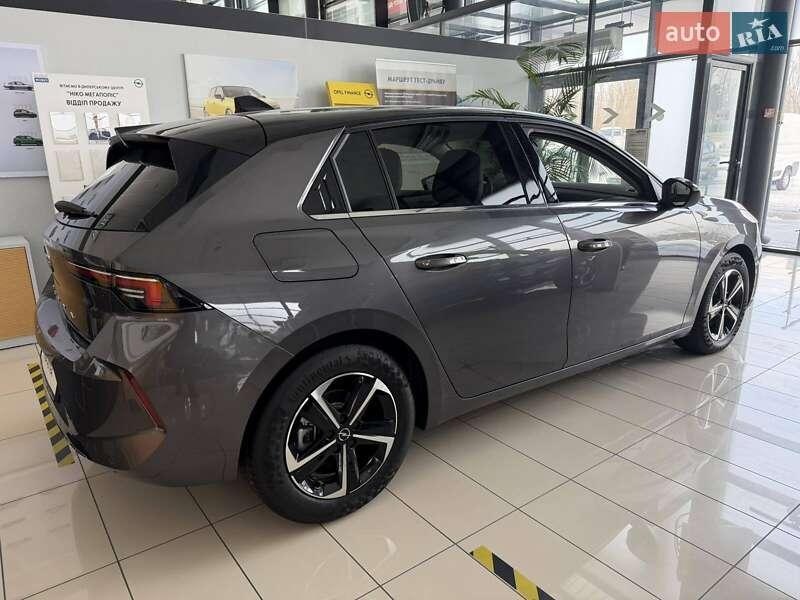 Opel Astra 2023