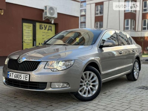 Skoda Superb 2011