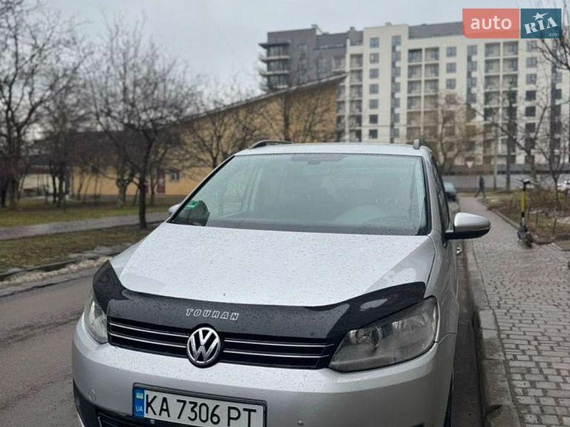 Volkswagen Touran 2012