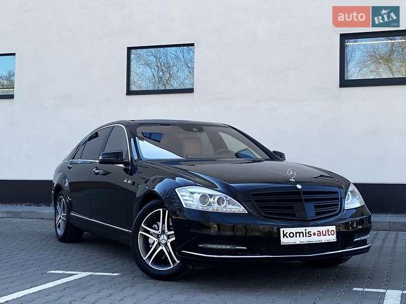 Mercedes-Benz S-Class 2013