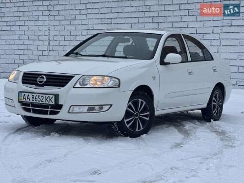 Nissan Almera 2012