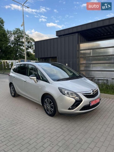 Opel Zafira 2012