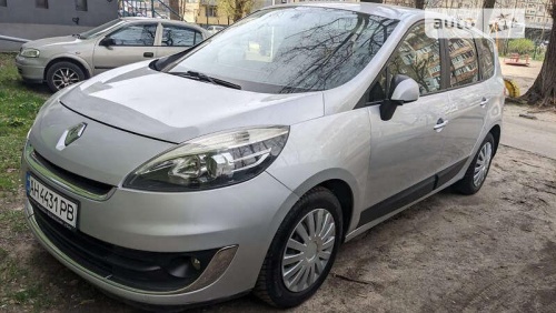 Renault Scenic 2012