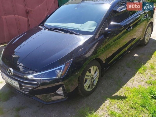 Hyundai Elantra 2019