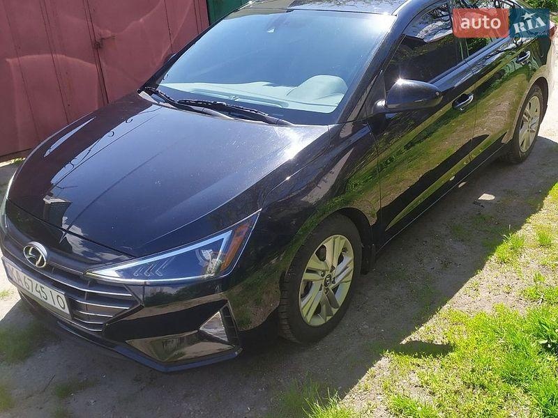 Hyundai Elantra 2019