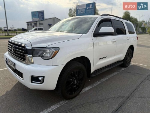 Toyota Sequoia 2017