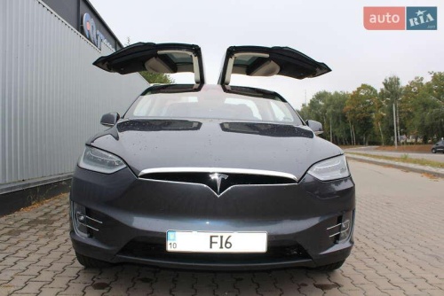 Tesla Model X 2018