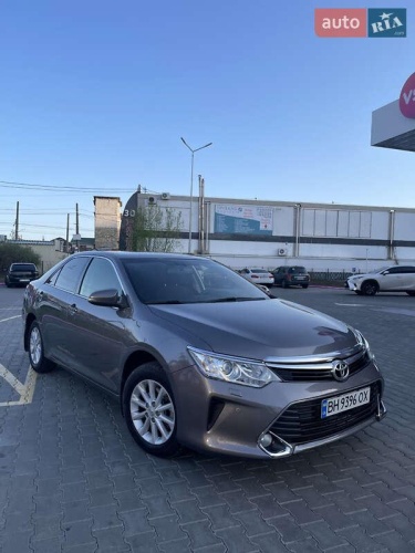Toyota Camry 2017