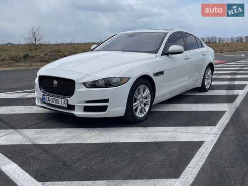 Jaguar XE 2017