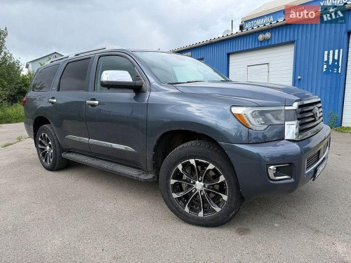 Toyota Sequoia 2017
