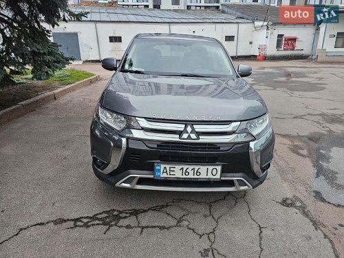 Mitsubishi Outlander 2018