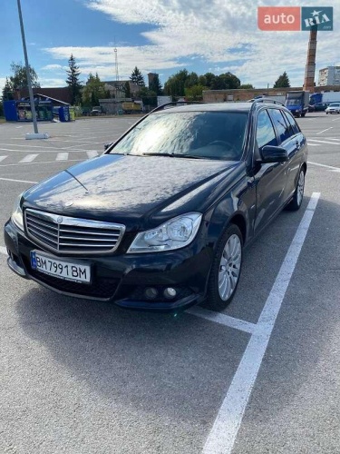 Mercedes-Benz C-Class 2011