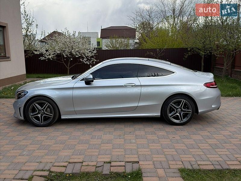 Mercedes-Benz C-Class 2019