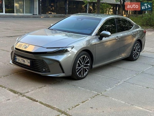 Toyota Camry 2024