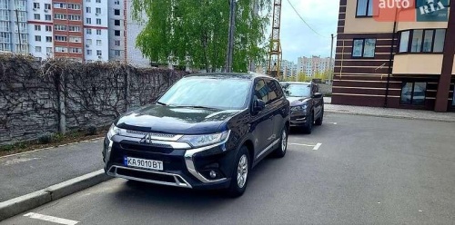 Mitsubishi Outlander 2020