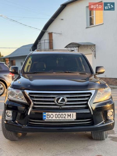 Lexus LX 2013