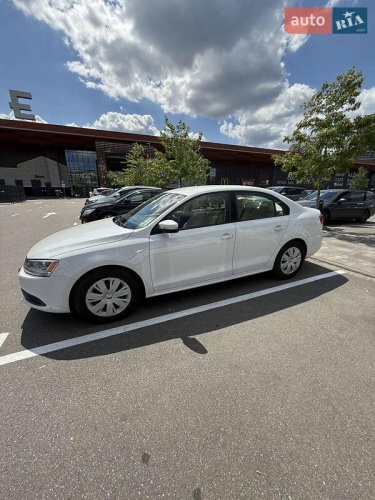 Volkswagen Jetta 2014
