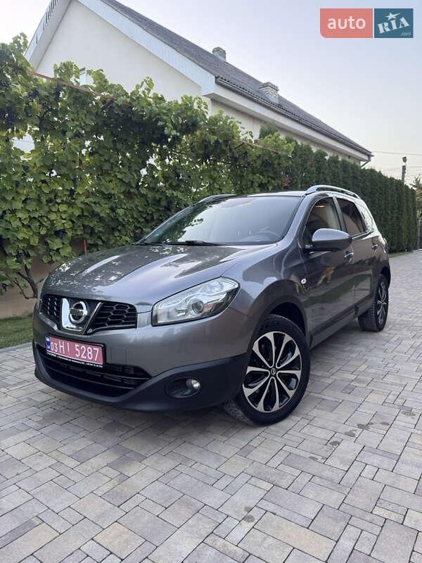 Nissan Qashqai+2 2012