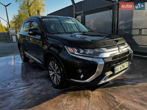 Mitsubishi Outlander 2019