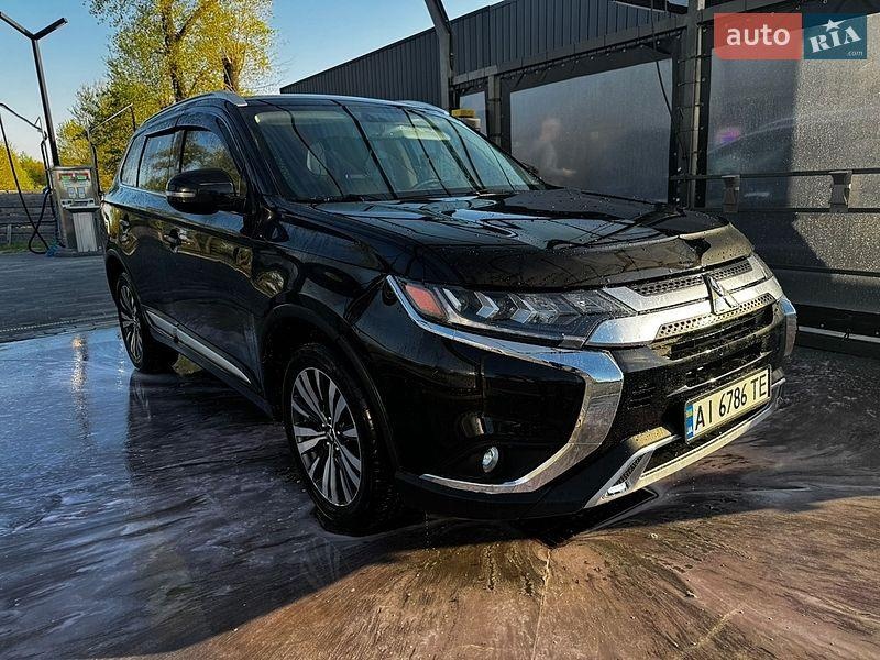 Mitsubishi Outlander 2019