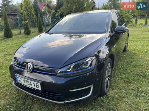 Volkswagen e-Golf 2015