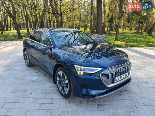 Audi e-tron 2019