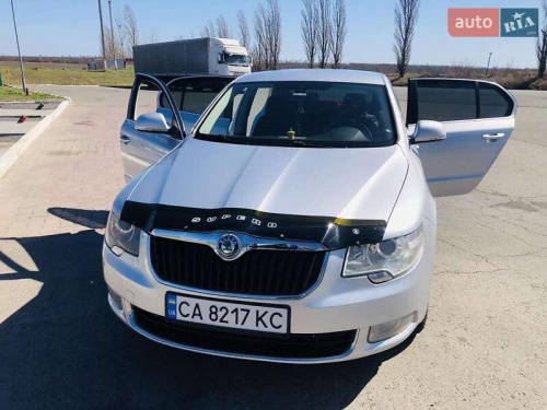 Skoda Superb 2011