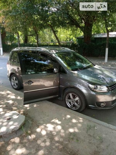 Volkswagen Touran 2011