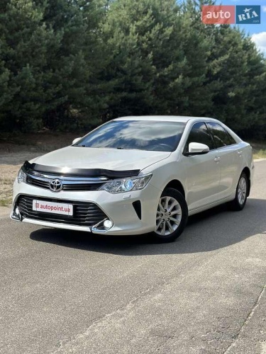Toyota Camry 2016