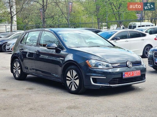 Volkswagen e-Golf 2016
