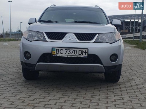 Mitsubishi Outlander XL 2008